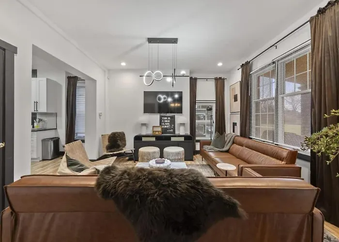 Holiday home Sauna - Gameroom - Lux Design - 5 Beds - Sleeps 10 Columbus